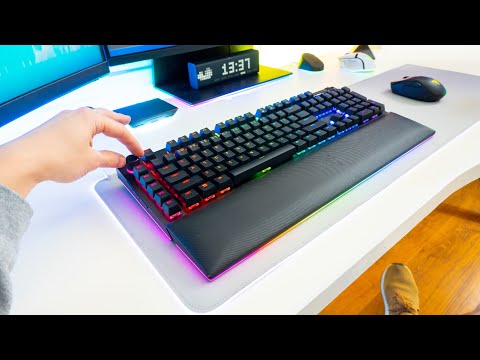 Razer BlackWidow V4 Pro 🐍 Unboxing &amp; First Impressions